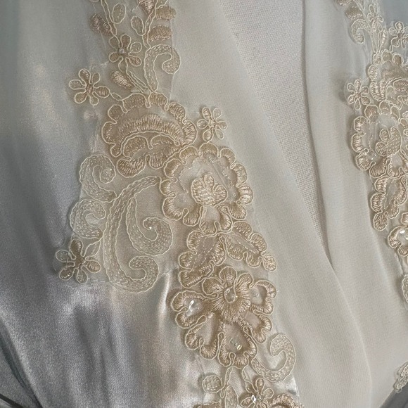 Linea Donatella White Satin Lace Sequin Bridal Robe SYB030 Womens SM - Picture 3 of 5